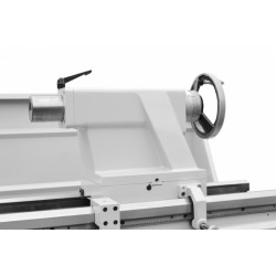 Konventionelle Universaldrehmaschine CORMAK 660x3000