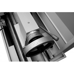 Konventionelle Universaldrehmaschine CORMAK GRAND 420x1500 + Drehmeißel + mitlaufende Spitze