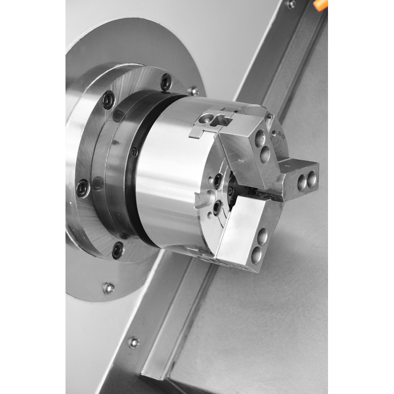 CNC-Drehmaschine CORMAK 350x350 mit hydraulischem Spannfutter und Steuerung SIEMENS SINUMERIK 808D
