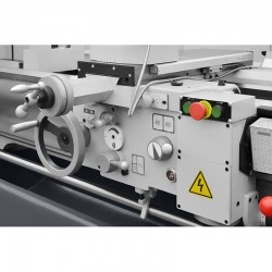 Konventionelle Universaldrehmaschine CORMAK 660x3000
