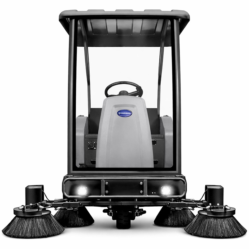 Aufsitzkehrmaschine CORMAK ZP13000 mit Sprühsystem | CORMAK