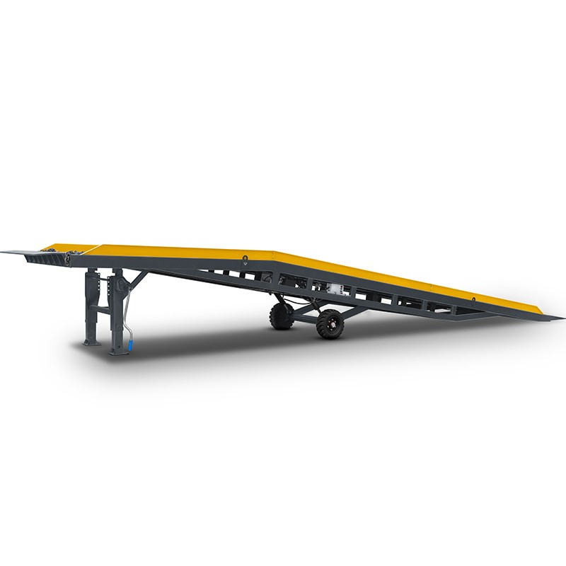 Mobile Verladerampe CORMAK 8T (elektrische Hubverstellung)