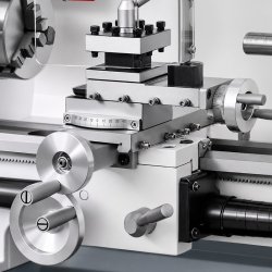 Konventionelle Universaldrehmaschine CORMAK TYTAN 210x400 VARIO 230V | CORMAK