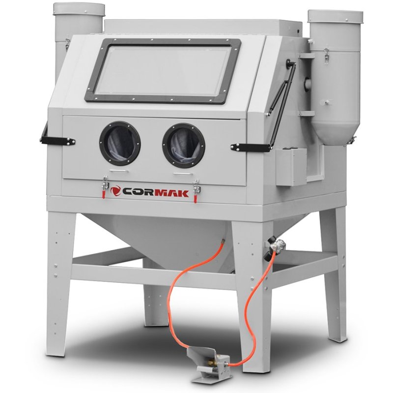 Doppelseitige Sandstrahlkabine CORMAK KDP1200 1200L mit 2 Zyklon-Absauganlagen DC15