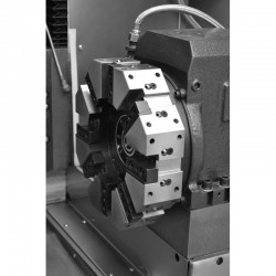 CNC-Drehmaschine CORMAK CK7150LT6 mit angetriebenen Werkzeugen + Roboter