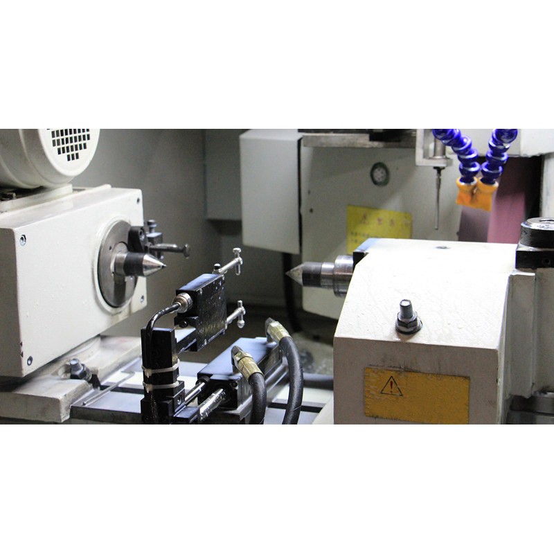 CNC-Rundschleifmaschine CORMAK MSC750 für Wellen