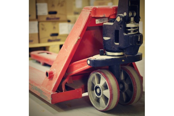 Handhubwagen oder Elektrohubwagen?