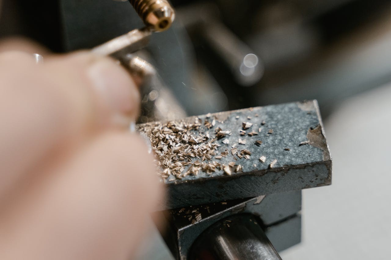 Gewindeschneiden auf einer Drehmaschine - Welche Methoden gibt es?