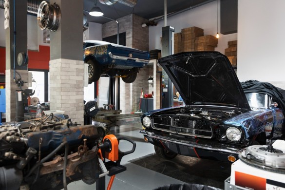 Maschinen und Ausstattung für Kfz-Werkstätten